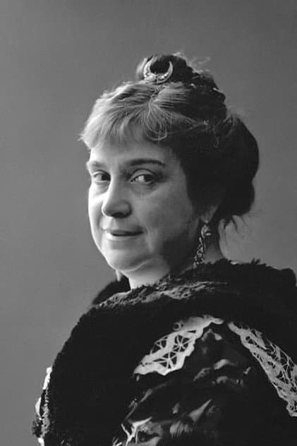 Lucília Simões