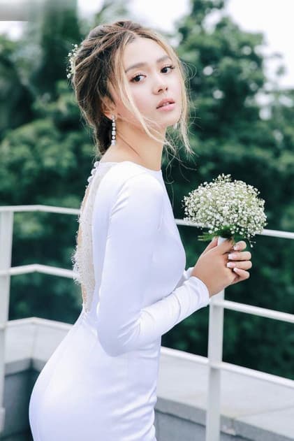 Shwe Hmone Yati